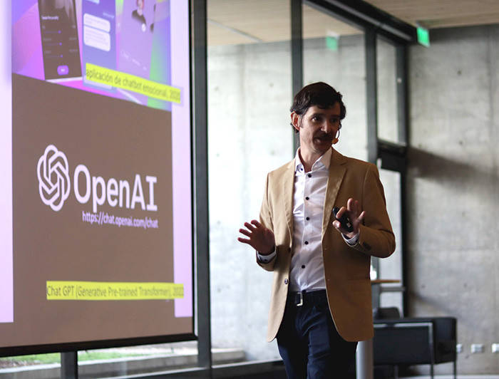 Cristobal presenting